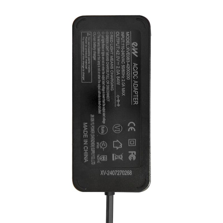 CARGADOR PREMIUM 36V (SALIDA 42V) CONECTOR DC 5,5MM